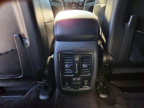 Used 2018 Jeep Grand Cherokee Limited image 17