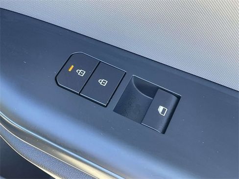 New 2025 Kia K4 LXS image 13