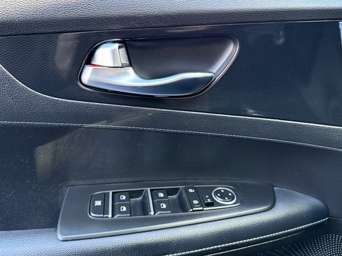 Certified 2023 Kia Forte GT-Line image 8