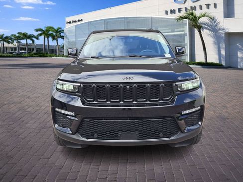 Used 2023 Jeep Grand Cherokee Limited w/ Luxury Tech Group II image 2