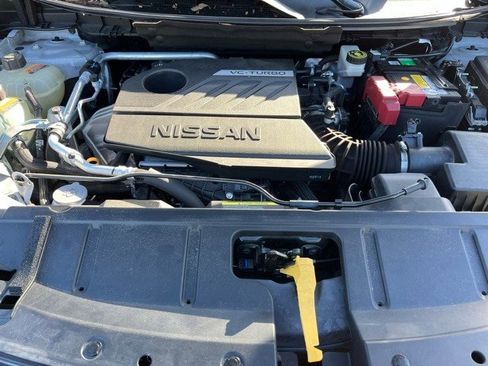 Used 2022 Nissan Rogue SV image 5