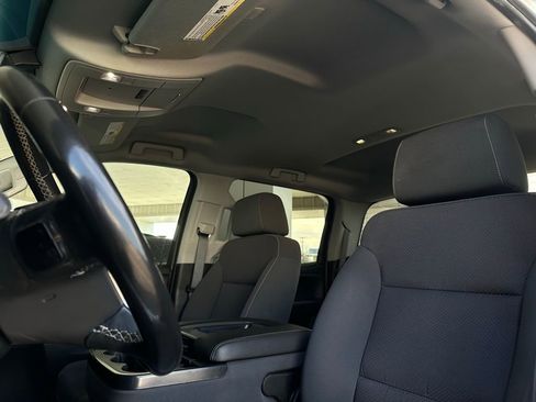 Used 2018 Chevrolet Silverado 1500 LT w/ Texas Edition image 14