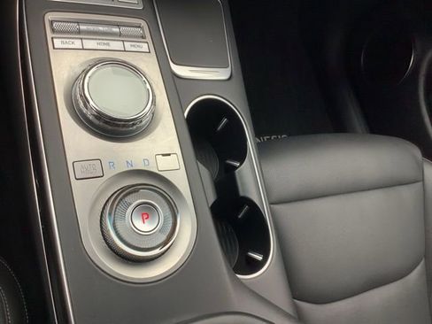 Used 2025 Genesis GV70 2.5T image 35