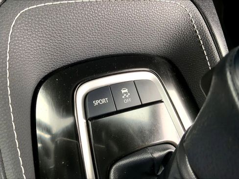 Used 2022 Toyota Corolla XSE image 30