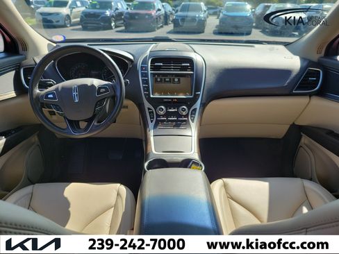 Used 2018 Lincoln MKX Select w/ Select Plus Package FWD image 16