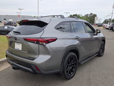 New 2026 Toyota Highlander XLE AWD/4WD image 12