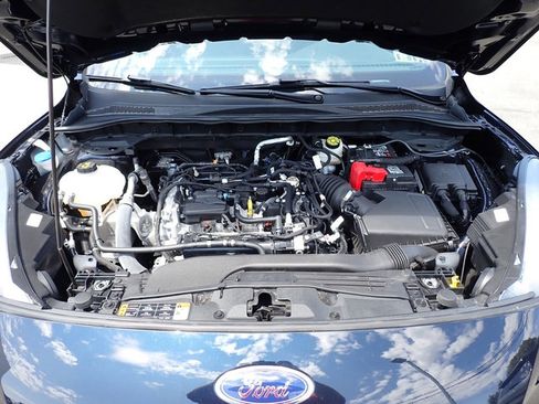 Used 2021 Ford Escape SE image 10