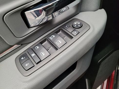 Used 2018 RAM 1500 Big Horn AWD/4WD image 27