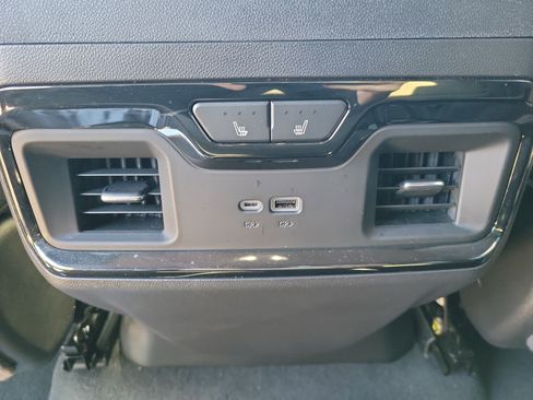 Used 2023 Chevrolet Silverado 1500 ZR2 w/ Technology Package image 14