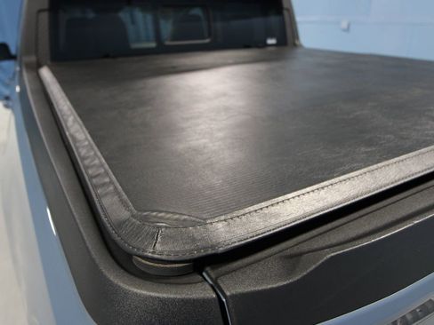 Used 2025 Ford Maverick Lariat image 38