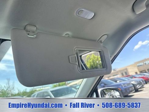 Used 2026 Hyundai Santa Fe SEL AWD/4WD image 32