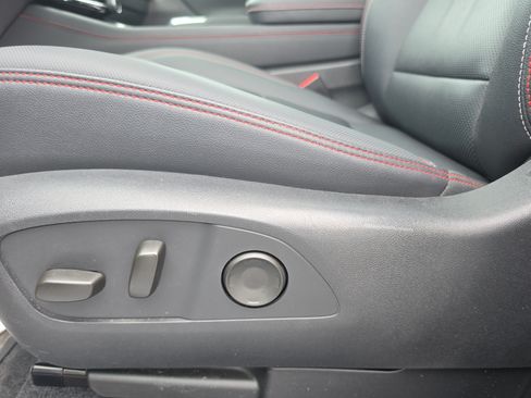 Used 2024 Chevrolet Traverse RS w/ LPO, Floor Liner Package AWD/4WD image 13