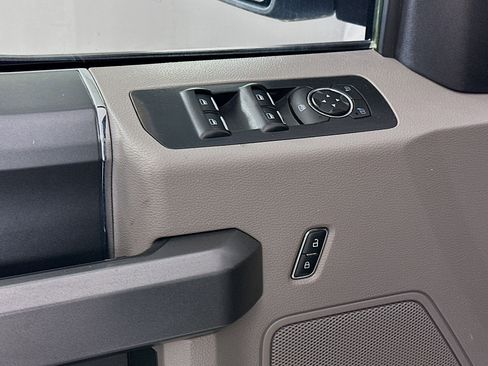 Used 2015 Ford F150 XLT w/ Equipment Group 301A Mid image 15