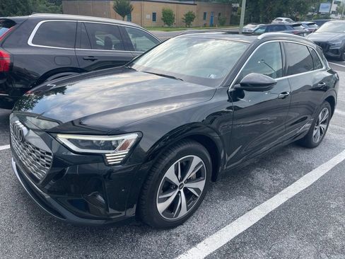 Used 2024 Audi Q8 e-tron Premium Plus w/ Premium Plus Package AWD/4WD image 1