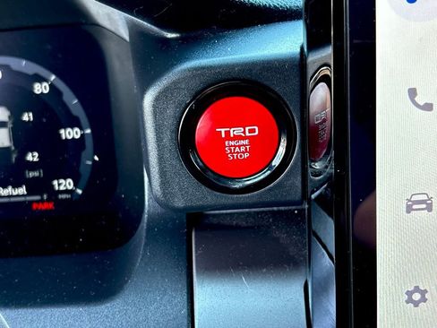 Used 2024 Toyota Tacoma TRD Off-Road image 25