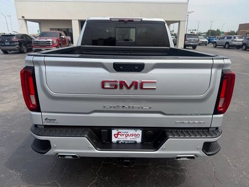 Used 2022 GMC Sierra 1500 Denali AWD/4WD image 14