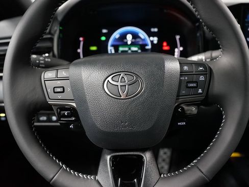 New 2026 Toyota Camry SE image 12
