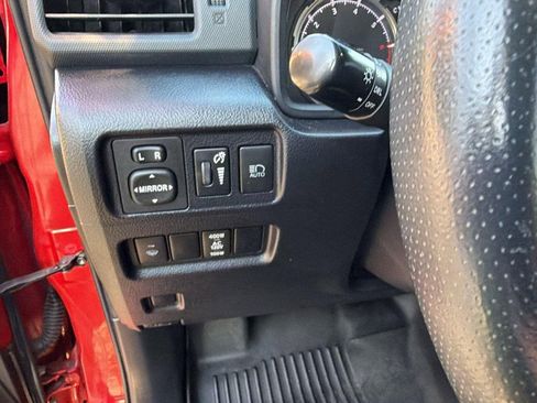 Used 2021 Toyota 4Runner TRD Off-Road Premium AWD/4WD image 20