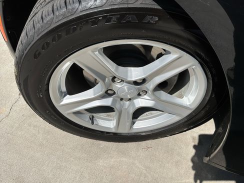 Used 2019 Chevrolet Camaro LT RWD image 13