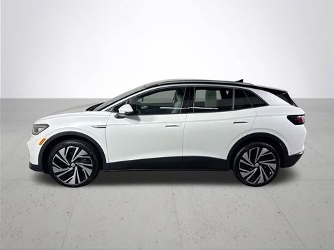 Certified 2025 Volkswagen ID.4 Pro S Plus AWD/4WD image 9