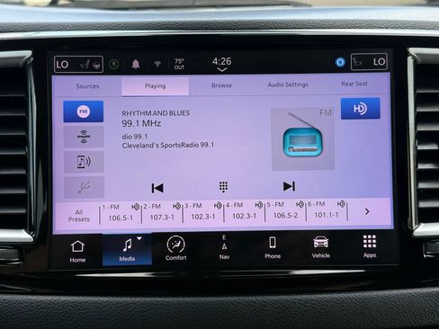 Used 2022 Chrysler Pacifica Touring-L w/ Uconnect Theater Family Group FWD image 37