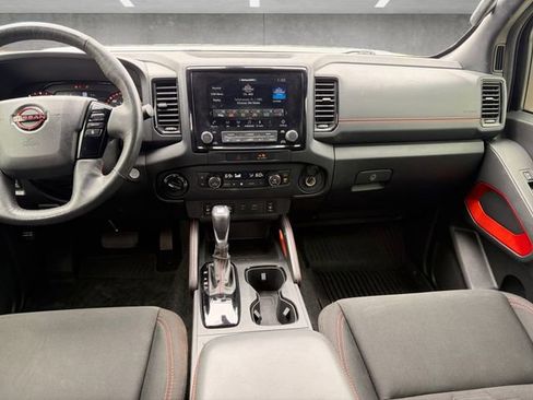 Used 2022 Nissan Frontier PRO-4X image 3