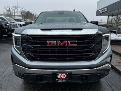 New 2026 GMC Sierra 1500 Pro w/ Pro Value Package