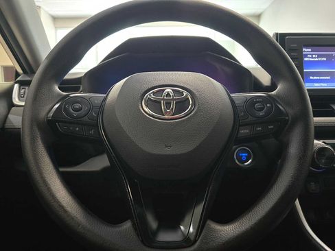 Certified 2021 Toyota RAV4 XLE AWD/4WD image 10