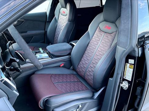 New 2026 Audi RS Q8 performance image 9