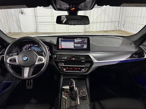 Used 2023 BMW M550i xDrive AWD/4WD image 22