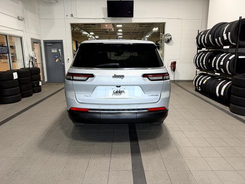 Used 2023 Jeep Grand Cherokee L Limited w/ Luxury Tech Group II AWD/4WD image 8