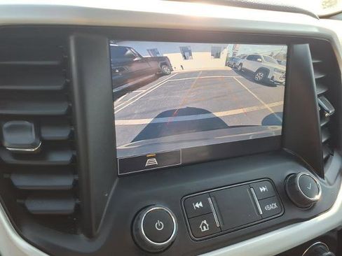Used 2023 GMC Acadia SLT w/ Preferred Package AWD/4WD image 27