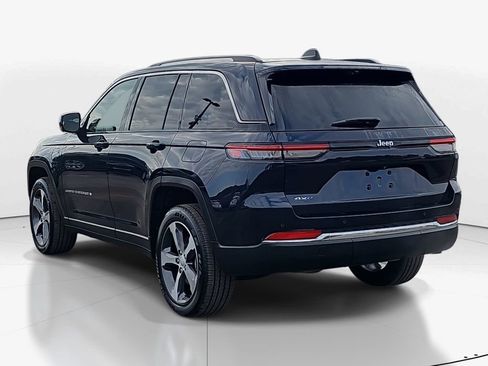 Used 2022 Jeep Grand Cherokee Limited 4xe w/ Luxury Tech Group II image 7