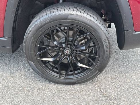 Used 2023 Jeep Grand Cherokee L Limited RWD image 19