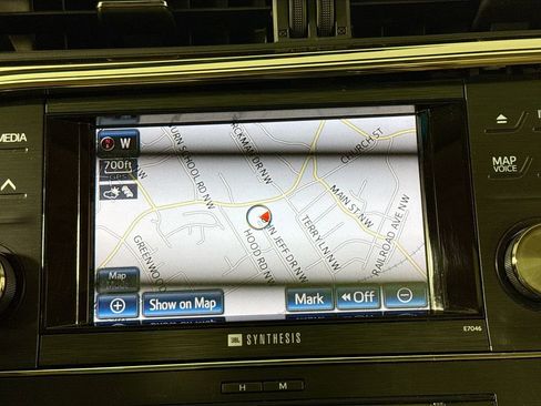 Used 2013 Toyota Avalon Limited image 13