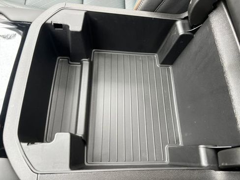 New 2026 GMC Yukon XL AT4 w/ AT4 Premium Package image 22