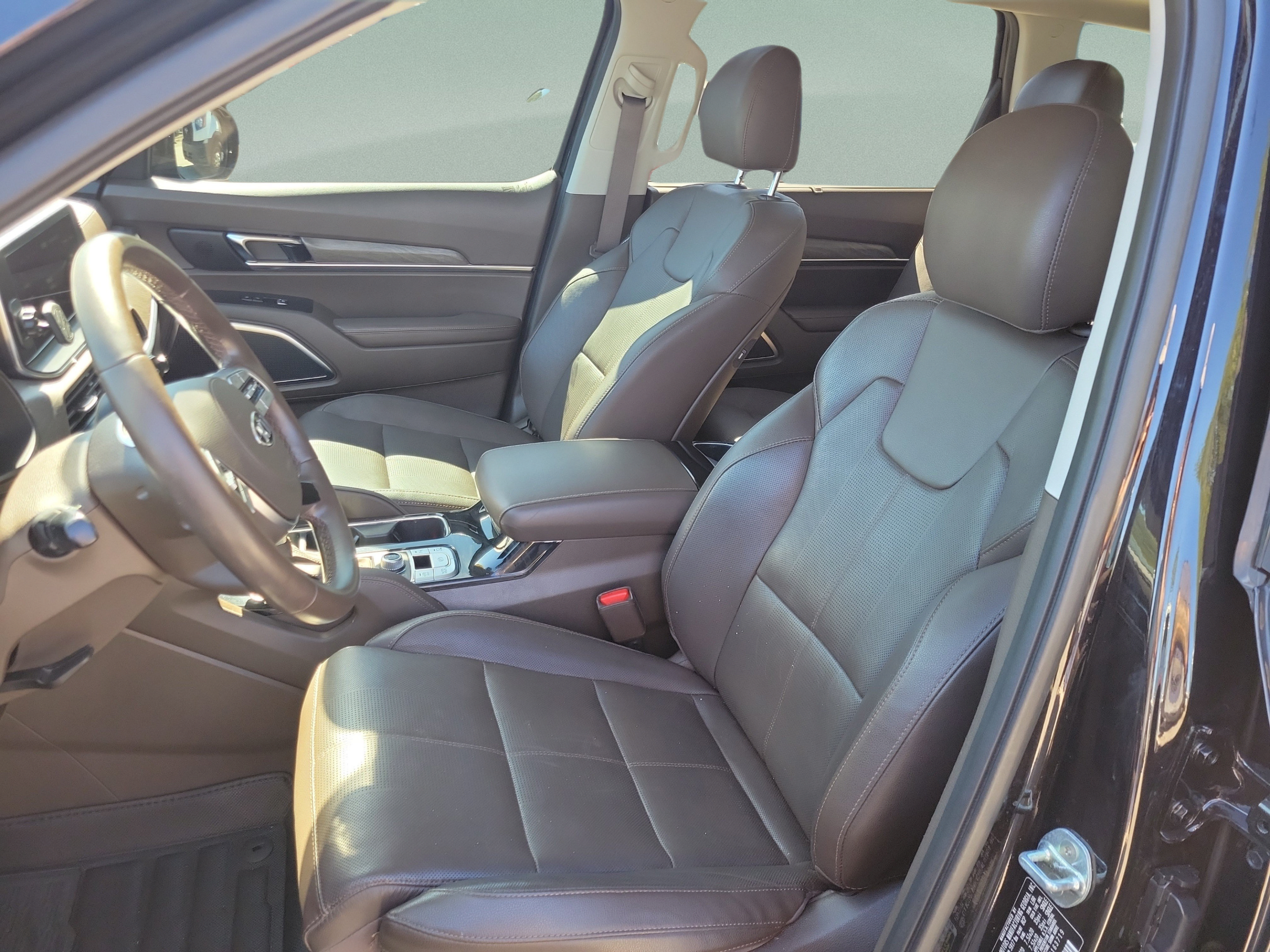 Used 2021 Kia Telluride SX w/ Nightfall Edition Package AWD/4WD image 17