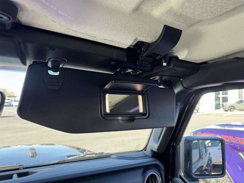 Used 2021 Jeep Gladiator Overland w/ Dual Top Group image 17