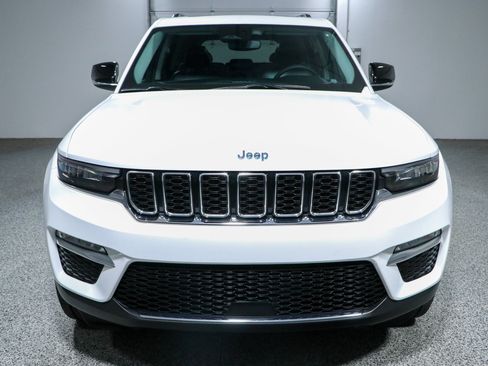 Used 2023 Jeep Grand Cherokee 4WD 4xe image 4