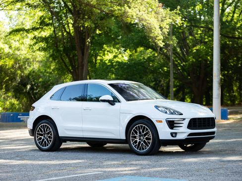 Used 2016 Porsche Macan S AWD/4WD image 6