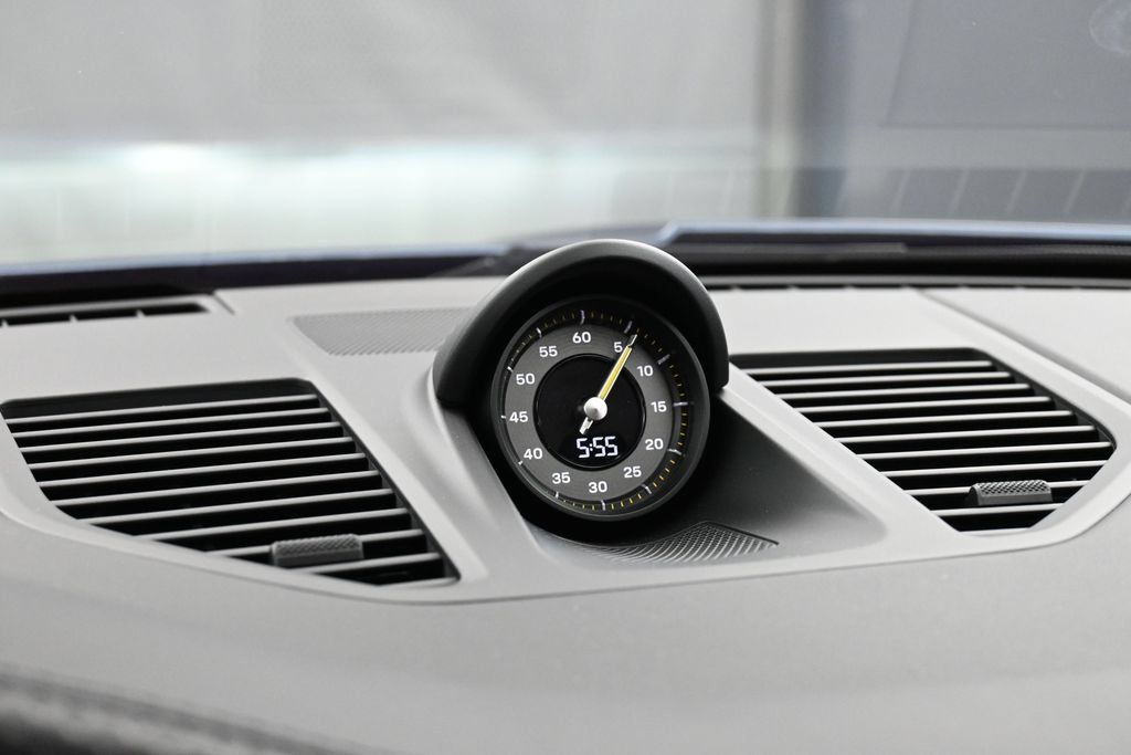 Certified 2026 Porsche 911 GT3 RWD image 21