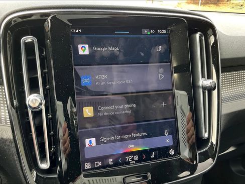 Used 2022 Volvo XC40 P8 Recharge Ultimate image 39