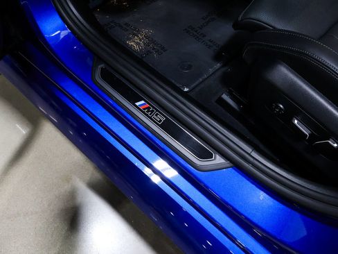 Used 2025 BMW M5 Touring image 51