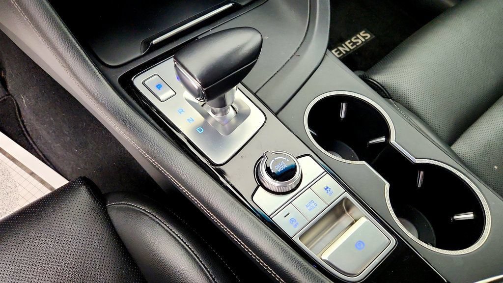 Used 2019 Genesis G70 2.0T Advanced AWD/4WD image 16