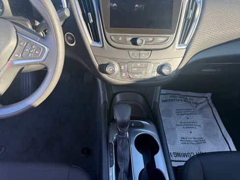 Used 2023 Chevrolet Malibu LS image 11