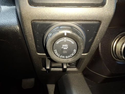 Used 2019 Ford F150 Raptor w/ Equipment Group 802A Luxury AWD/4WD image 33