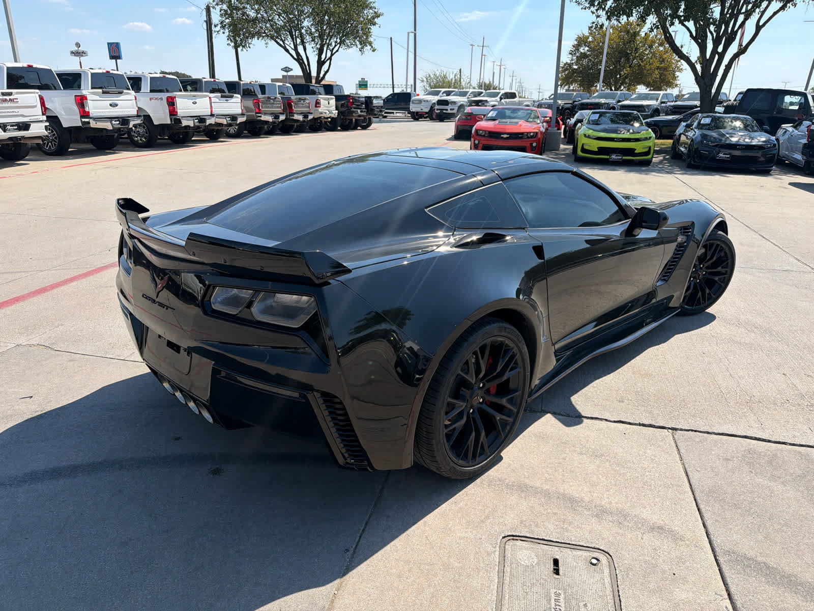 Used 2016 Chevrolet Corvette Z06 w/ 2LZ Preferred Equipment Group RWD image 3