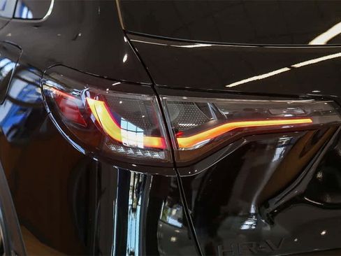 New 2026 Honda HR-V Sport image 7