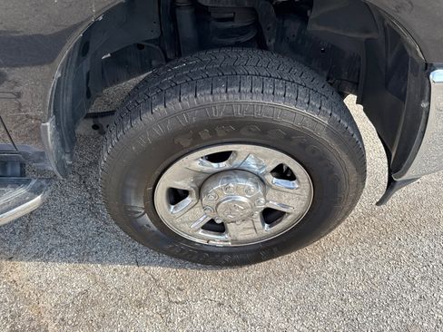 Used 2024 RAM 2500 Big Horn w/ Bed Utility Group image 12