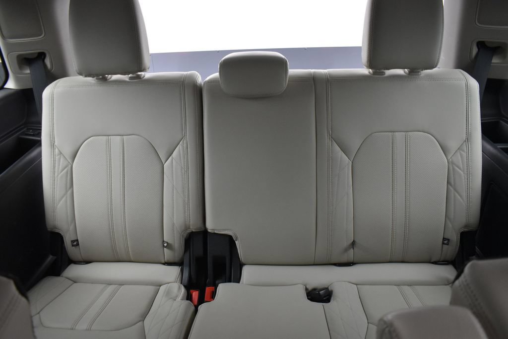 Used 2018 Ford Expedition Platinum AWD/4WD image 9